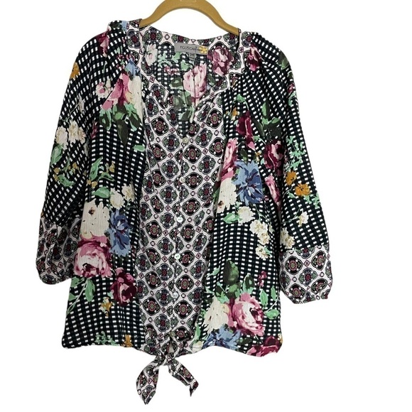 Fig & Flower Gingham Floral Tie Front Blouse PM - Picture 1 of 6
